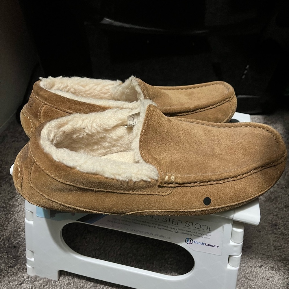 UGG Men's Brown Moccasin Slippers